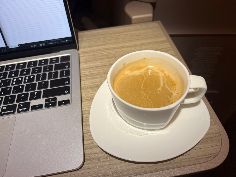 아시아나A350-비즈니스클래스-에스프레소 서비스